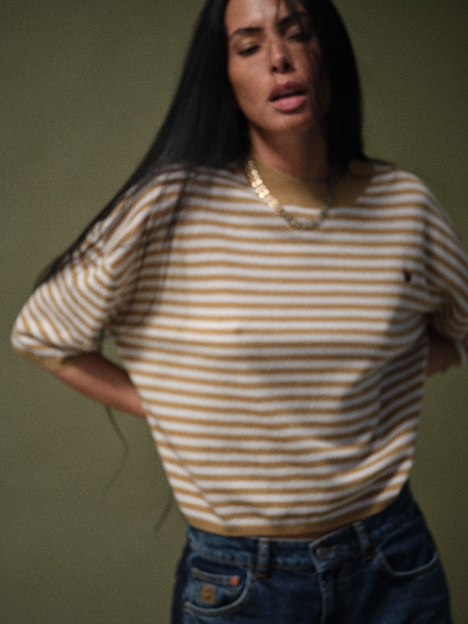 Modelshot / Bone Brown / Detail